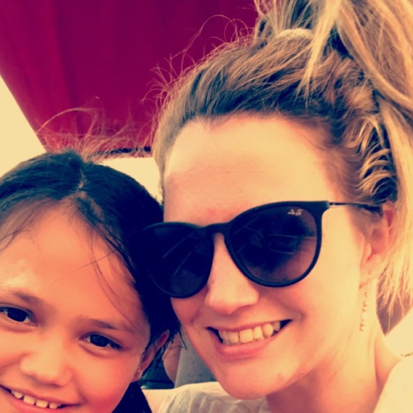 Meet your Posher, Amanda - Picture 1 of 1